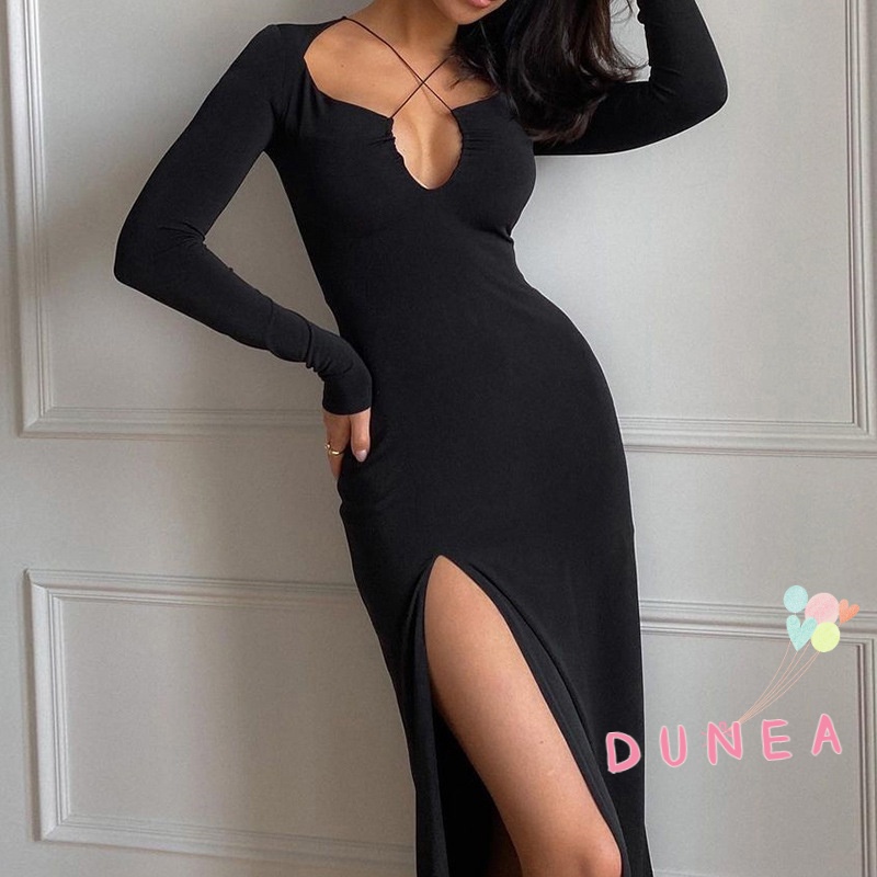 Đầm dài xẻ tà tay dài cổ khoét sâu phong cách quyến rũ cho nữ