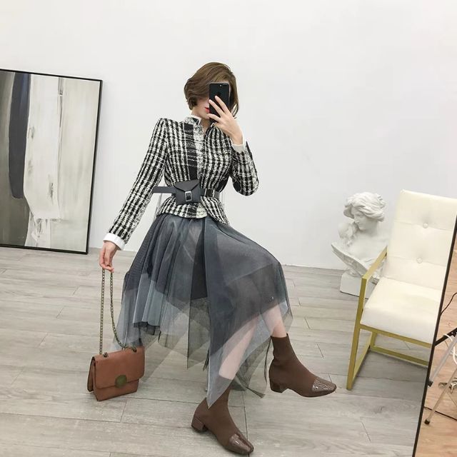 Vest dạ Tweed kèm Belt