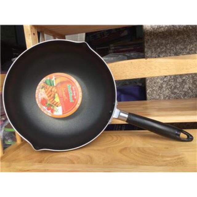 Chảo Chống Dính Sâu Lòng 26cm 1 Quai Cầm, 2 Miệng Rót - Sữa Nutifood Tặng