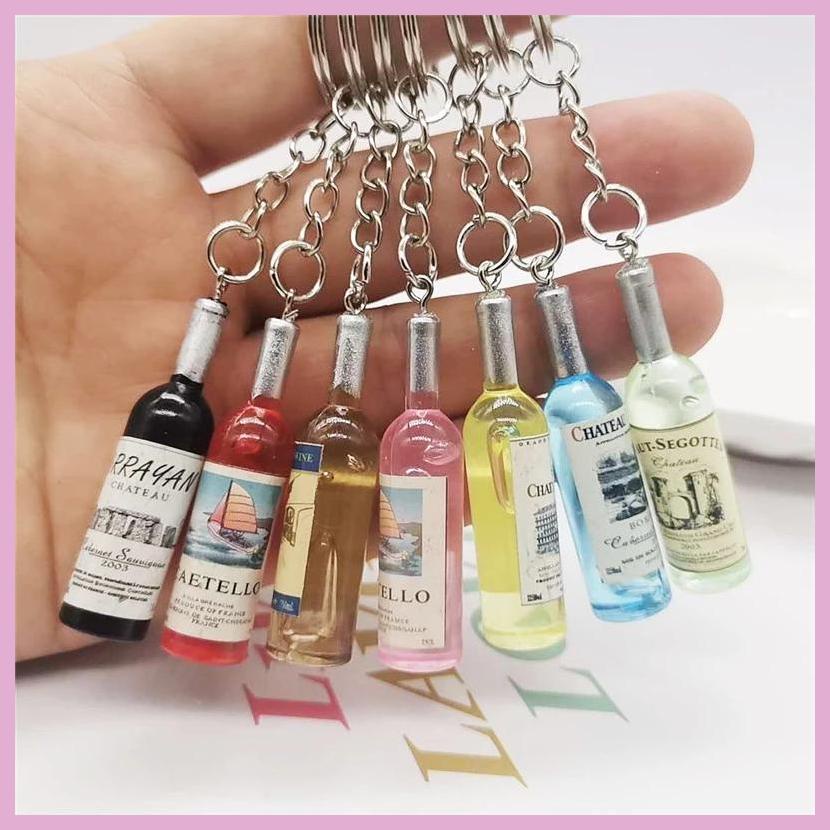 Móc Khóa Hình Chai Rượu Vang Bằng Acrylic Nhiều Màu Dễ Thương