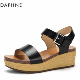 Dép đế xuồng Daphne