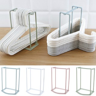 Kệ để móc treo quần áo thiết kế thông minh