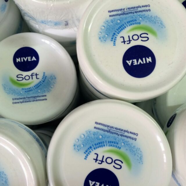 Kem dưỡng  ẩm  Nivea Soft