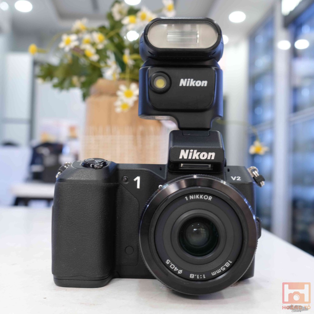 Máy ảnh Nikon 1 V2 cũ đẹp (kèm flash rời)