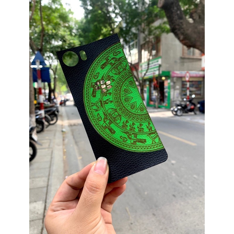 Dán lưng da Blackberry Key 1 trống đồng hoặc trơn