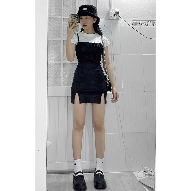 Đầm 2 dây xẻ tà