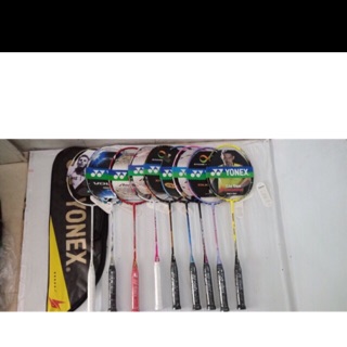 vợt yonex carbon siêu tốt tặng lưới Đan free tặng cuốn cán vs