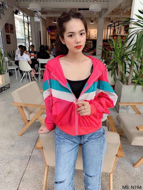 Áo khoác dù hai lớp phối sọc bốn màu siêu xinh | BigBuy360 - bigbuy360.vn