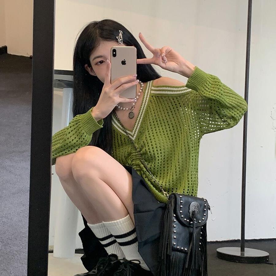 Áo Dệt Kim Kiểu Dây Rút Dáng Rộng Ngắn Hở Vai Chống Nắng Phong Cách Hot Girl Màu Xanh Bơ 96Y