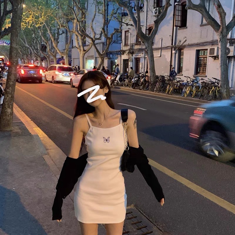 Váy 2 dây trắng bướm thun gân body ôm quyến rũ hàn quốc ulzzang | BigBuy360 - bigbuy360.vn