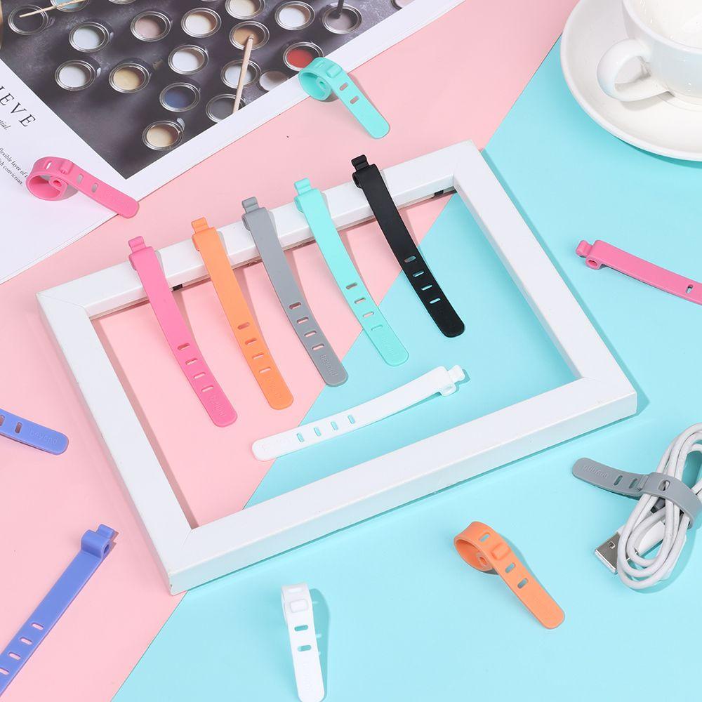 Bộ 5 Dụng Cụ Quấn Dây Cáp Bằng Silicone 4 Lỗ Tiện Dụng