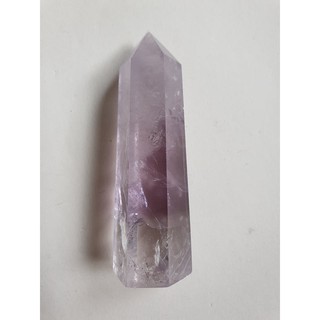 Đá tím dạng trụ 85gram cao 8.3cm