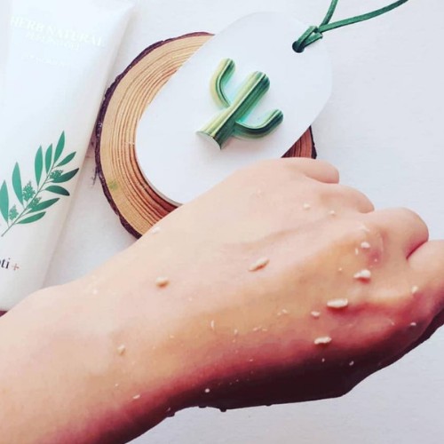 Tẩy ra chết Dr. PEPTI_HERB NATURAL PEELING GEL ✨✨✨ Tẩy ra chết thảo dược chăm sóc da, dưỡng da ✨✨✨ | BigBuy360 - bigbuy360.vn