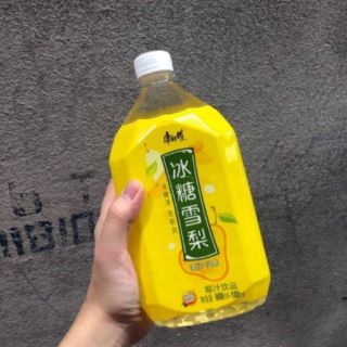 Nước lê chưng đường phèn chai 1000ml.