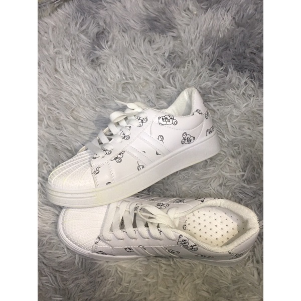 Giày thể thao mũi sò hoạ tiết gấu đáng yêu kèm ảnh thật