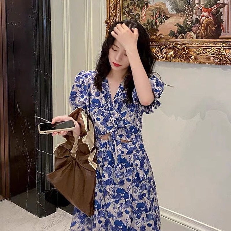 Đầm Tay Phồng Cổ Chữ V Thiết Kế Mới Thời Trang Mùa Hè Dành Cho Nữ