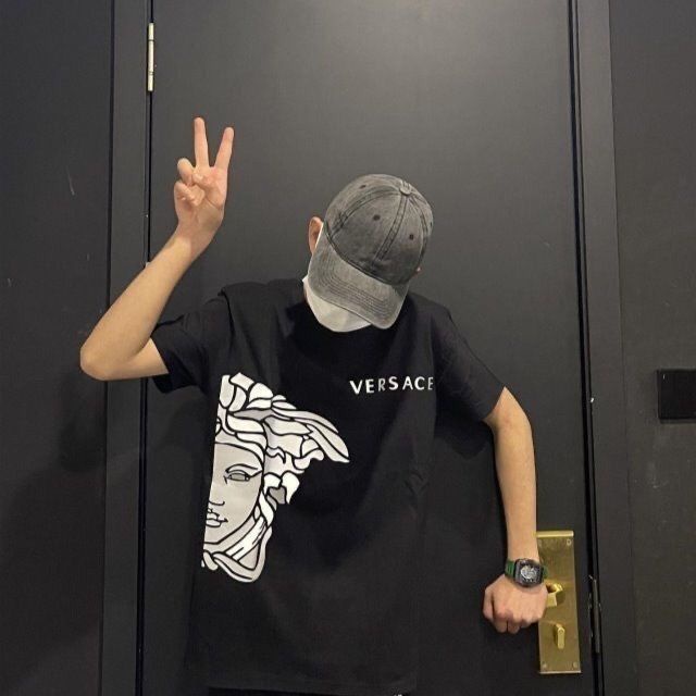 Áo Thun Tay Ngắn Cổ Tròn In Hình Nhãn Hiệu Và Nhãn Hiệu Thời Trang Unisex