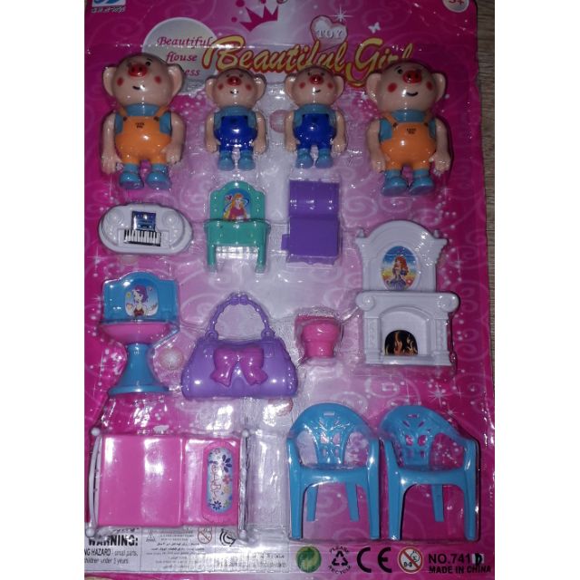 Bộ đồ chơi bàn ghế nội thất và 4 chú Heo bằng nhựa