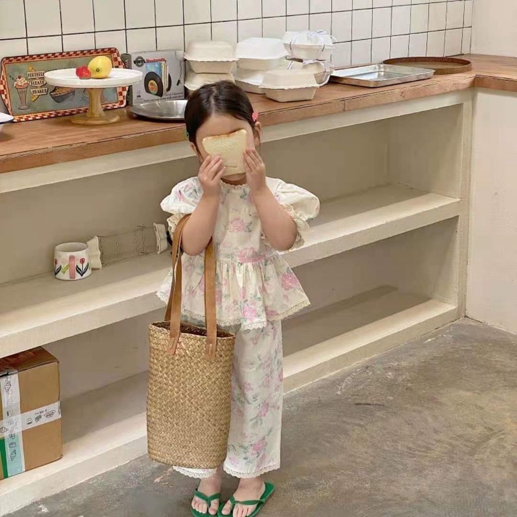 Bộ Áo Tay Phồng Ngắn Phối Quần Ống Rộng In Hoa Kiểu Hàn Quốc Thời Trang Mùa Hè Mới Cho Bé Gái