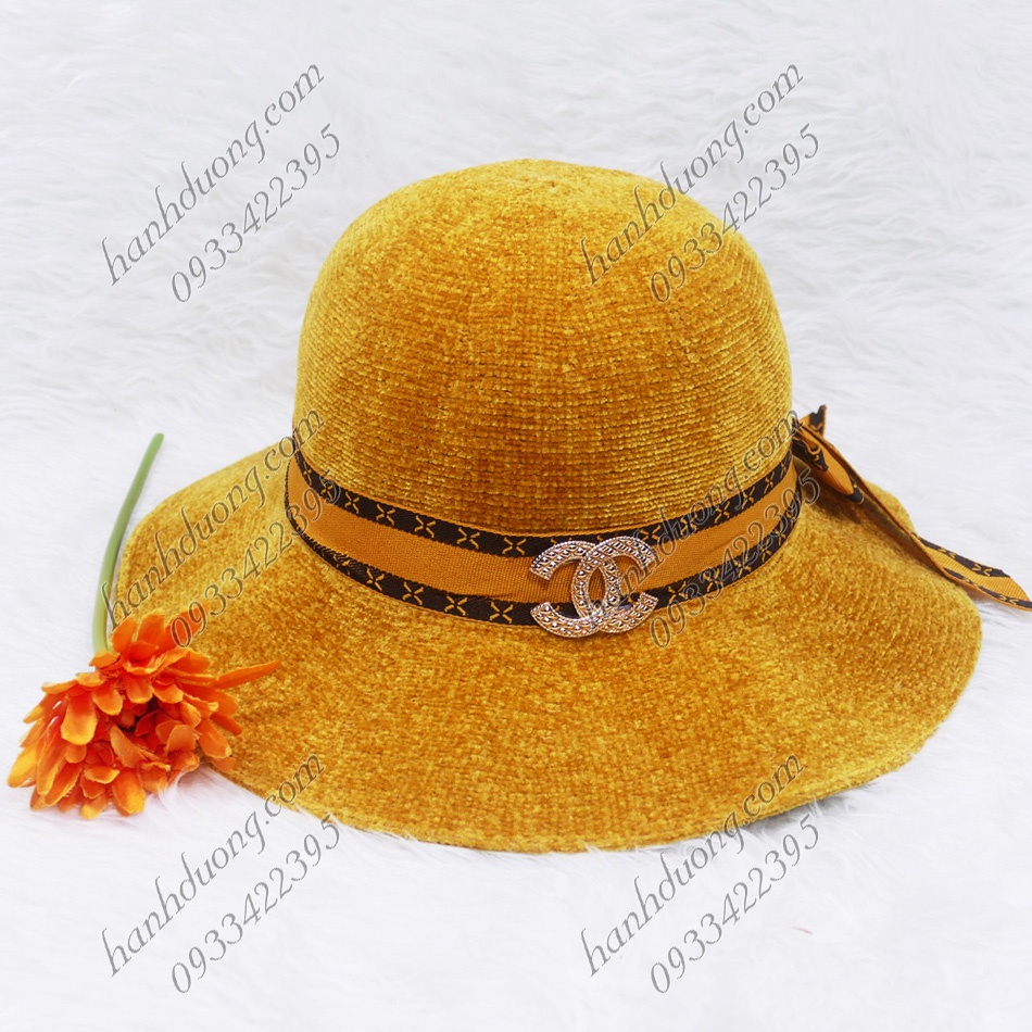 Mũ bo nhung gắn nơ kèm mặt sắt chữ hàng quảng châu vành rộng 8 cm phù hợp cho nữ