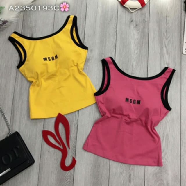 Áo croptop 3 lỗ ngược có mút ngực siêu xinh