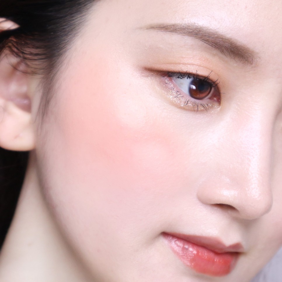 Má hồng dạng kem LilybyRed Luv Beam Cheek Balm Blusher 3.5g