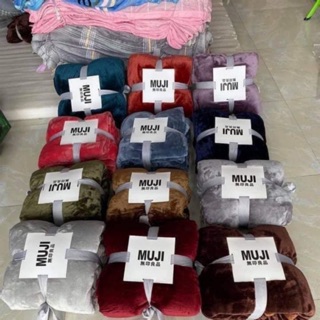 Chăn lông tuyết Muji