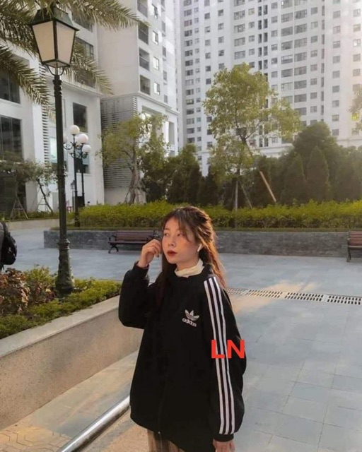 Sét áo khoác 3 rót Đát + quần 3 sọc ống rộng HARIQUEEN