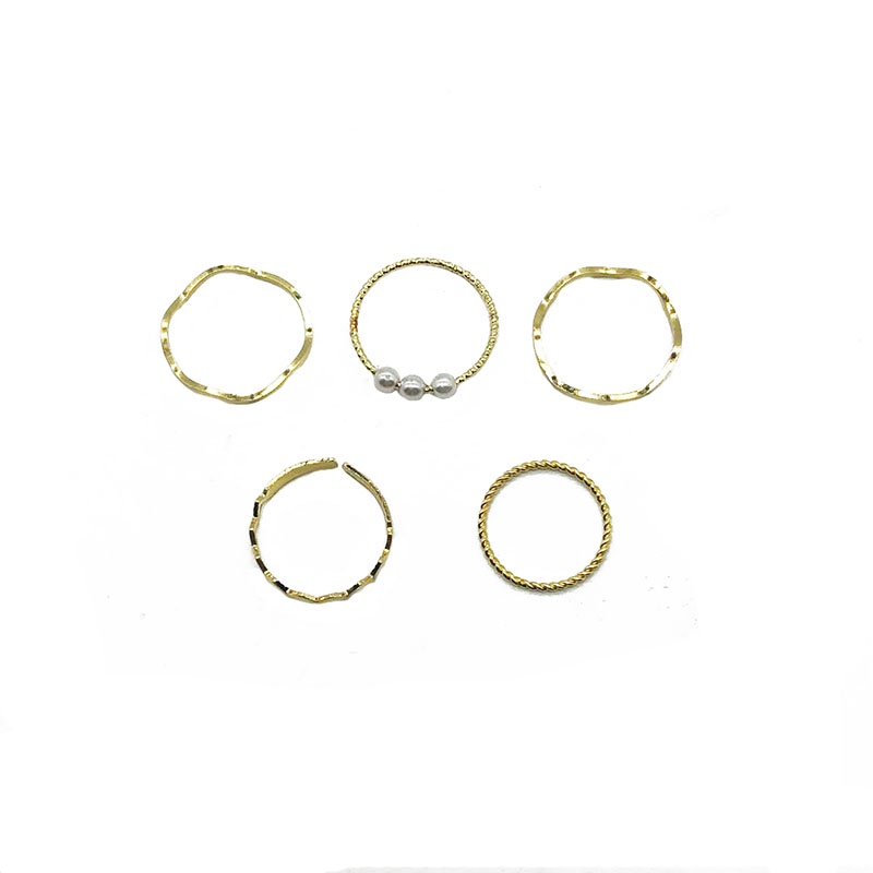 Nhẫn đính ngọc trai thiết kế thời trang cá tính