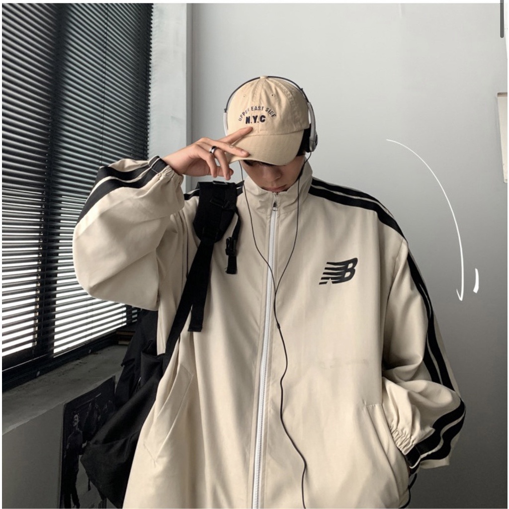Áo bomber áo khoác gió jackets 2 màu be và đen cổ cao sọc vai form rộng unisex cho cả nam và nữ