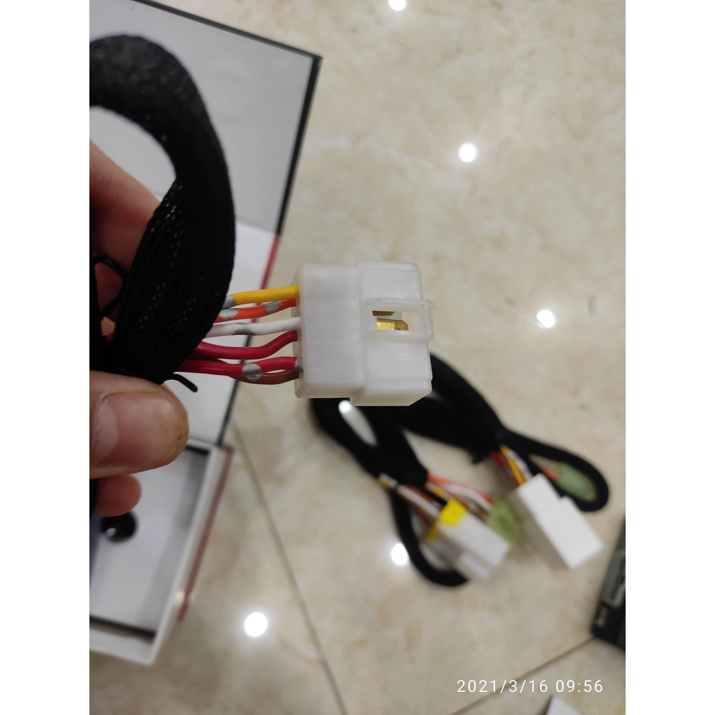 Engine start stop Vinfat fadil Nút khởi động thông minh có chức năng đề nổ từ xa tích hợp trên chìa khóa remote theo xe