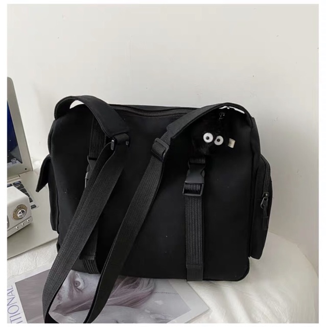 Túi đeo chéo unisex phong cách trẻ trung (có sẵn, vừa a4, không kèm phụ kiện)