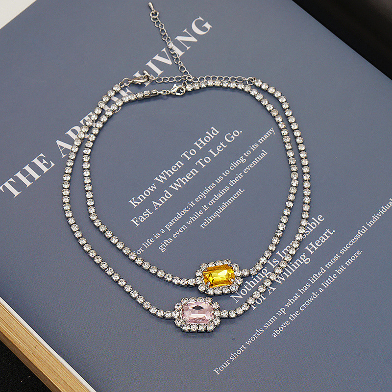 vòng cổ Mặt Vuông Đính Đá Pha Lê Lấp Lánh