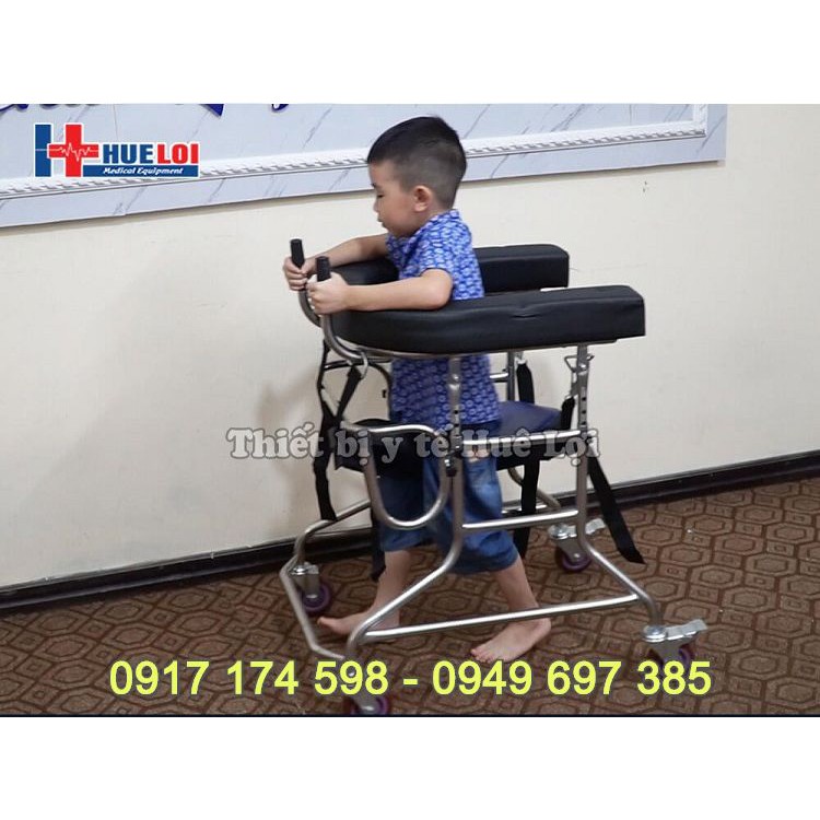 Khung tập đi cho trẻ bại não