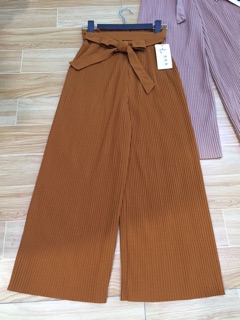 Quần ống rộng dập ly chất shop