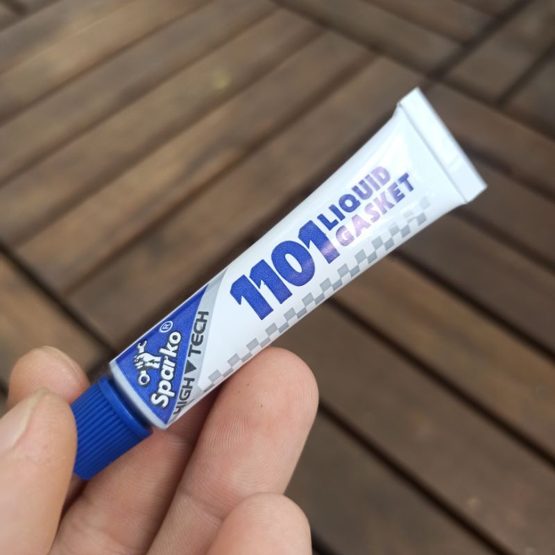 Keo dán ron xe máy loại tốt