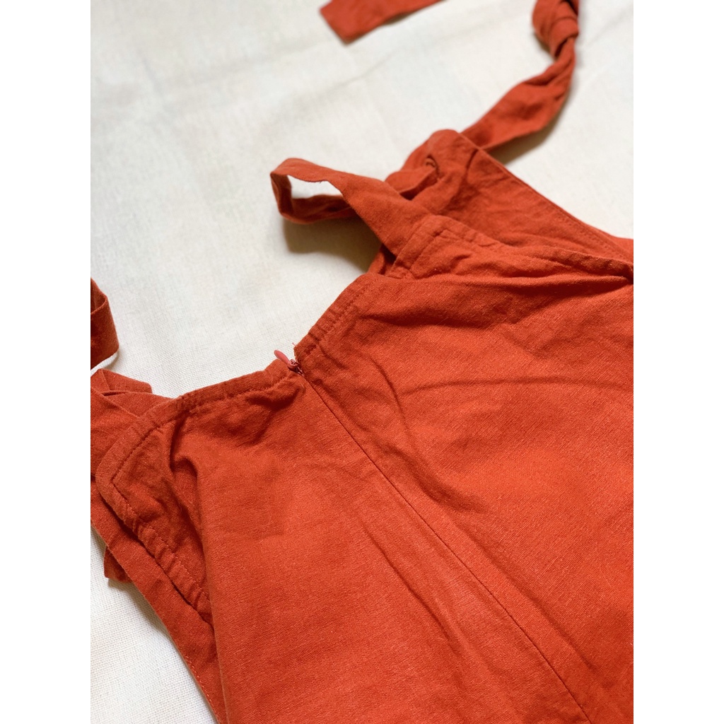 PASS JUMP NGẮN MÀU ĐỎ CHẤT LIỆU LINEN MỚI