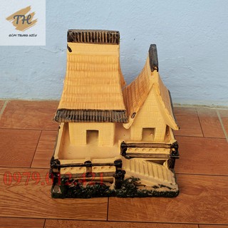 Tượng ngôi nhà gốm Bát Tràng