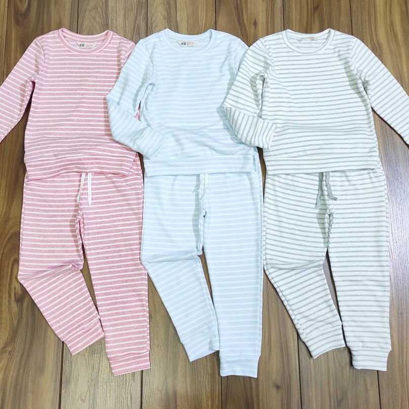Bộ Nỉ Da Cá H&amp;M kẻ sọc cực xinh cho bé gái 20 - 42kg