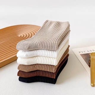 Vớ beige phong cách vintage