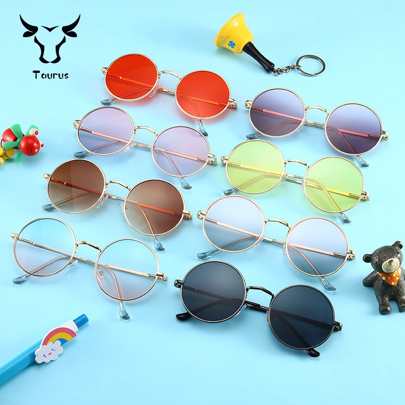 Mới phong cách Hàn Quốc gọng tròn kim loại thời trang kính mát trẻ em gradient đầy màu sắc hợp thời trang kính mát cho bé trai và bé gái