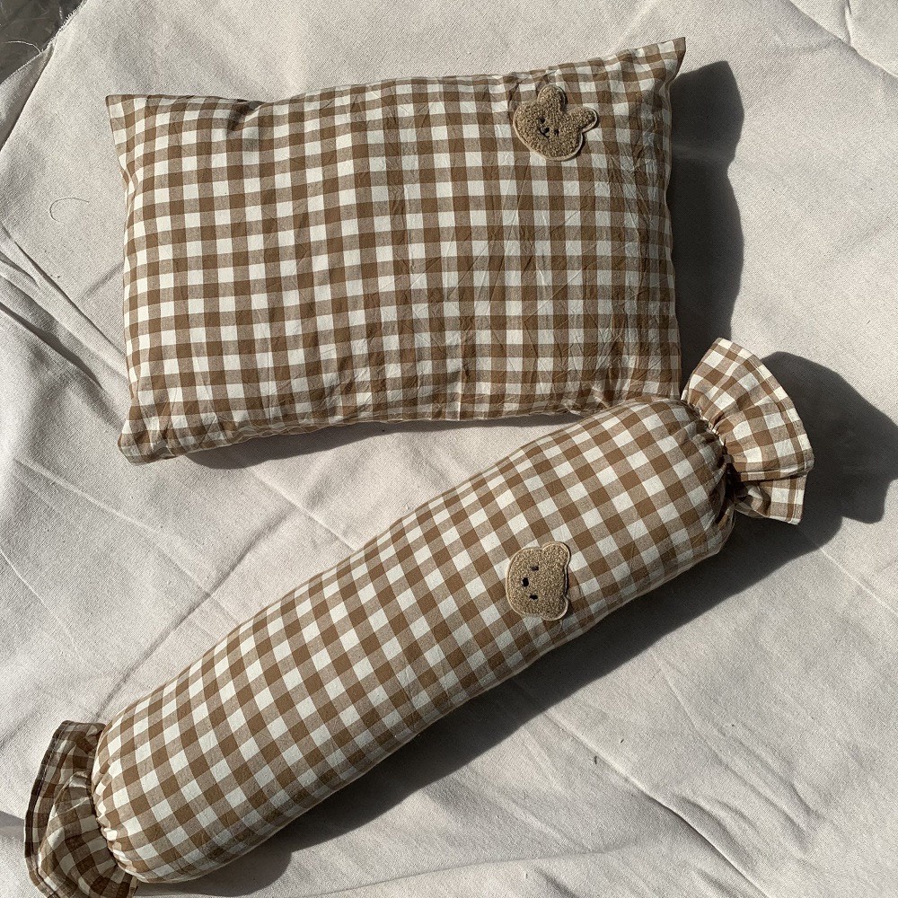 Gối kẹo tựa đầu và gối ôm trẻ em êm ái, vải cotton sản xuất tại Việt Nam