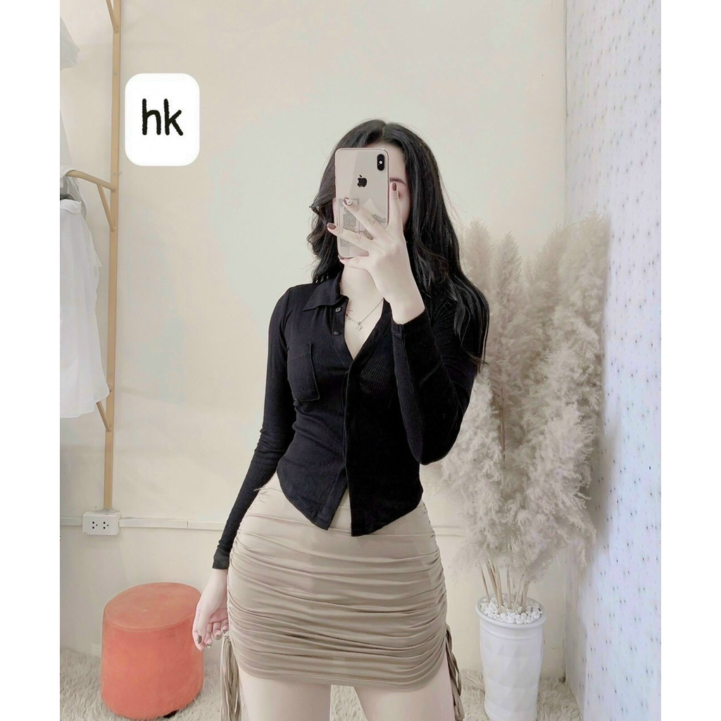 Áo Sơ Mi Thun Gân Hàn Quốc  Cổ Trụ Bẻ Có Nút Gài Tay Dài Phối Hai Túi Trước Ngực Xinh Xắn TTSLA0722