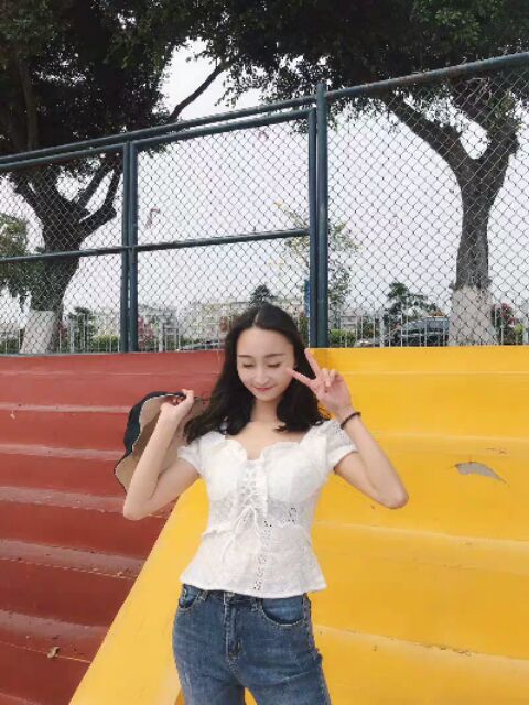 Áo cộc tay cổ vuông 2k | BigBuy360 - bigbuy360.vn