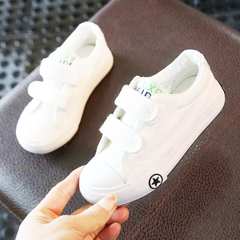 6 Giày trắng biểu diễn của trẻ em mẫu giáo 4 vải 5 bé trai màu thể thao 7 tuổi ngày tết thiếu nhi gái khiêu vũ