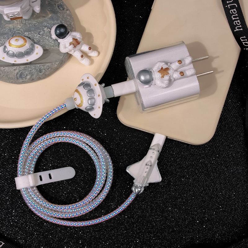 Hình phi hành gia Bộ bảo vệ bộ sạc vỏ mềm TPU Bộ bảo vệ cáp sạc cho ip 11Pro Max 12 13