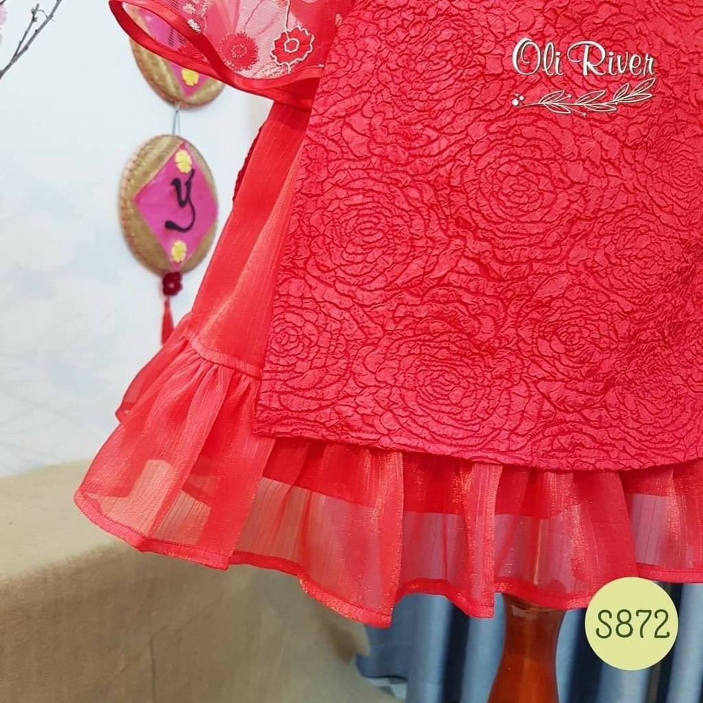 Áo dài cách tân bé gái siêu xinh trên nền vải xốp 3D sang chảnh thiết kế điệu đà thêu và gắn hoa nổi