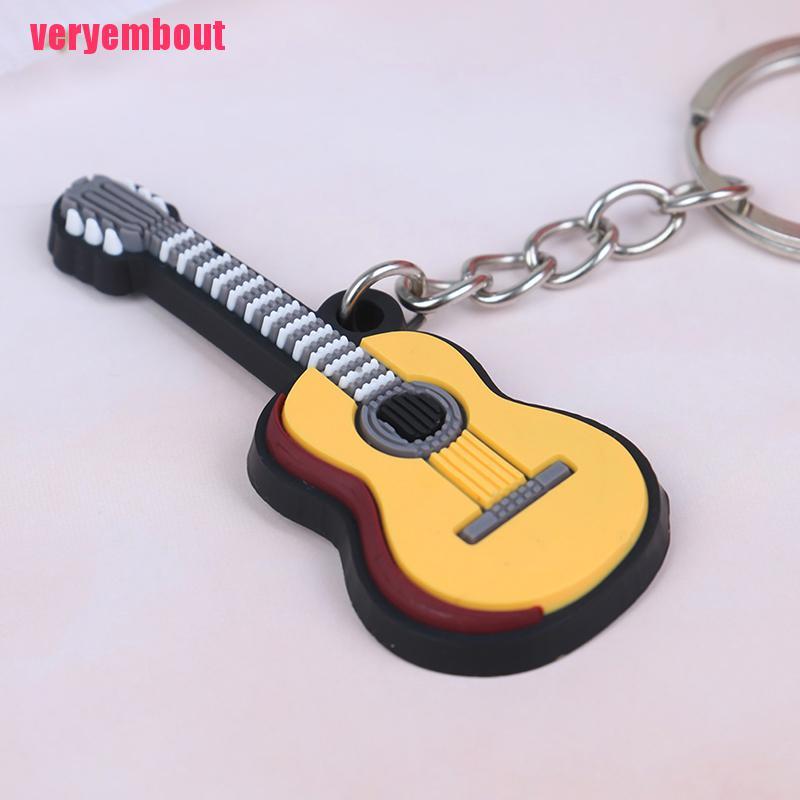 Bộ 2 móc khóa silicone mềm hình đàn guitar cổ điển