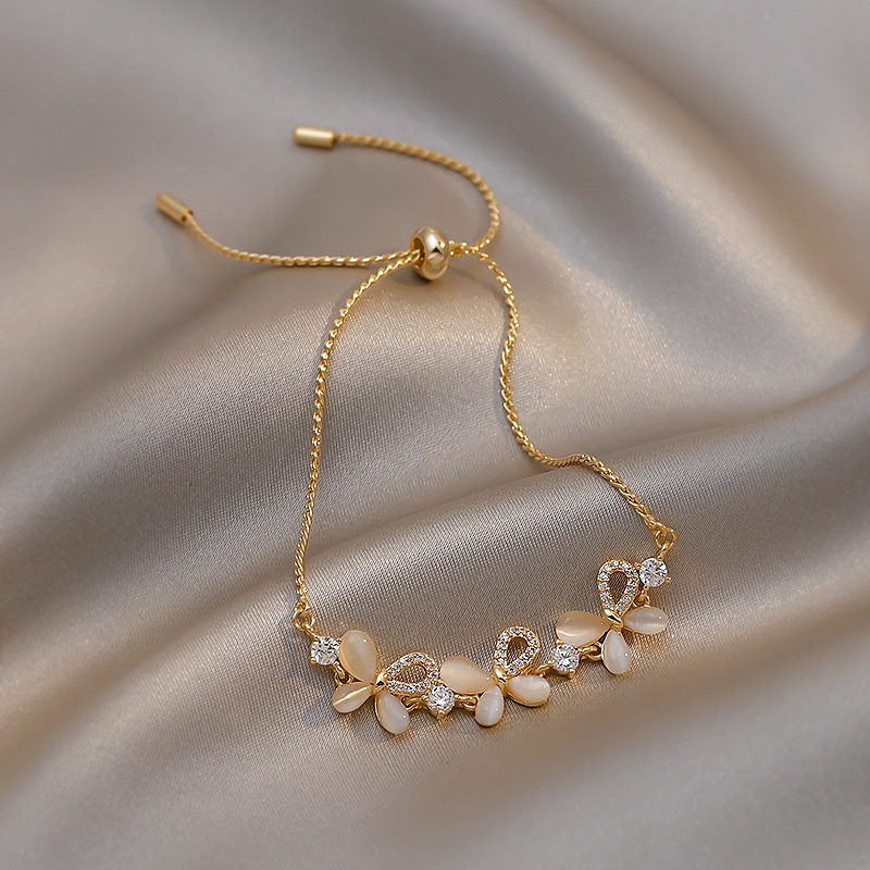 Vòng Tay Đính Đá Opal Có Thể Điều Chỉnh Họa Tiết Bướm Xinh Xắn Cho Nữ