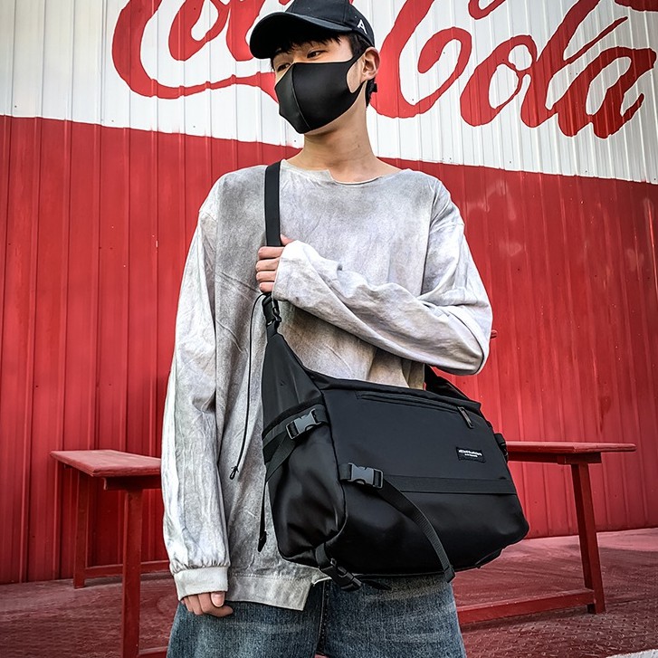 Túi đeo chéo Unisex vải dù cỡ lớn đựng vừa laptop kiểu dáng hiện đại | BigBuy360 - bigbuy360.vn